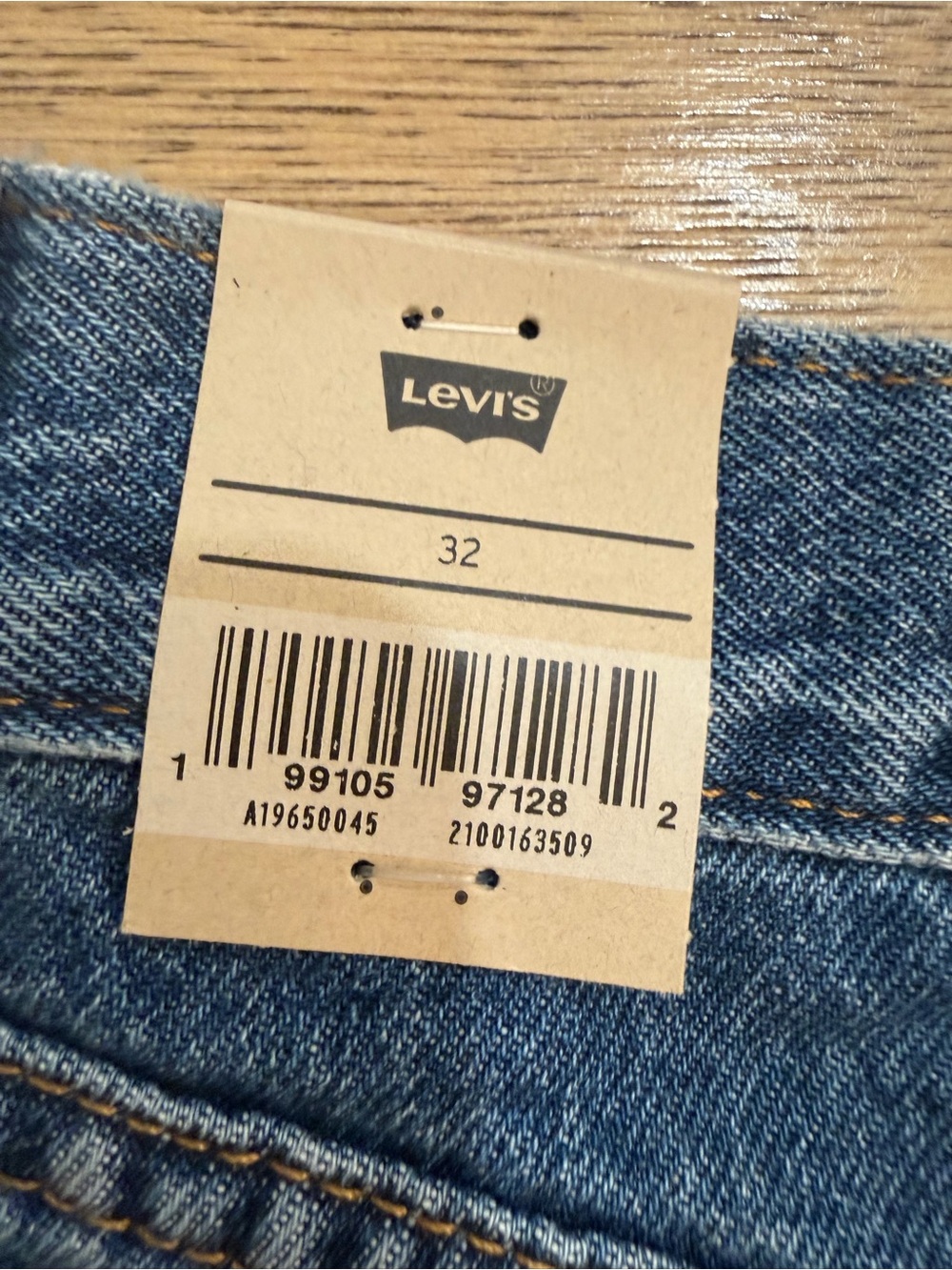 Levi's High Rise Blue Denim Mom Shorts - Picture 8 of 11